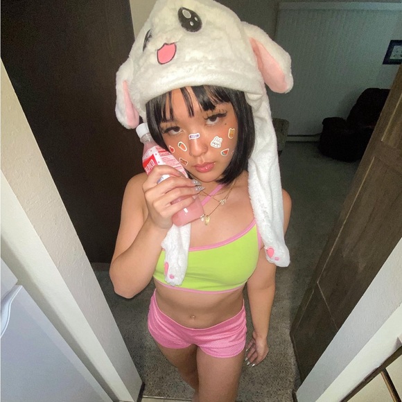 Meet your Posher, Cheyenne - Picture 7 of 13